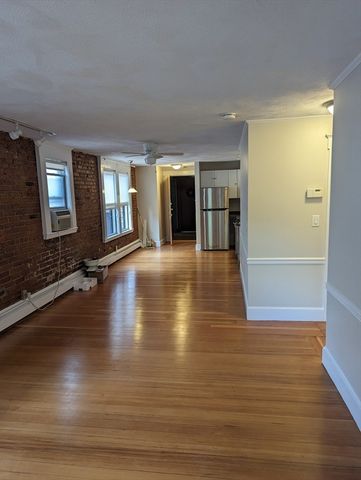 41 South St 6, Boston, MA 02135