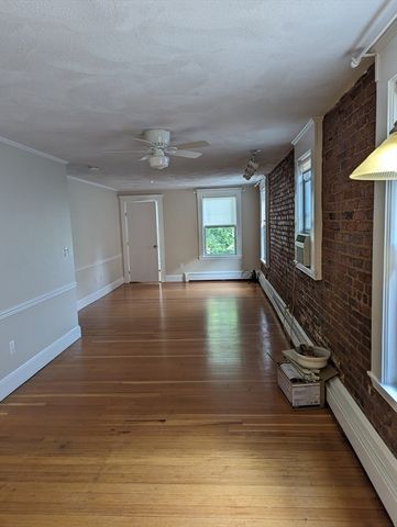 41 South St 6, Boston, MA 02135