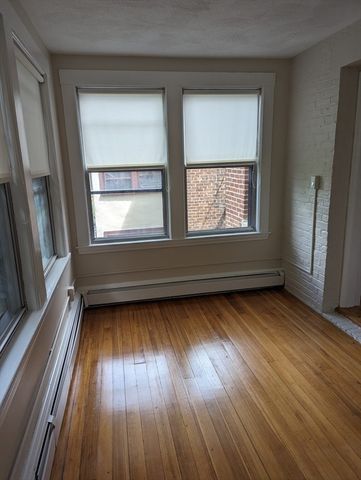 41 South St 6, Boston, MA 02135