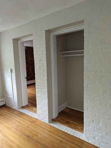41 South St 6, Boston, MA 02135