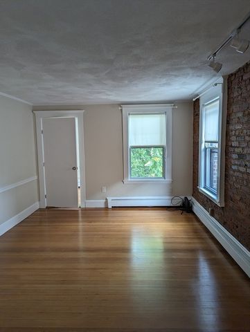 41 South St 6, Boston, MA 02135