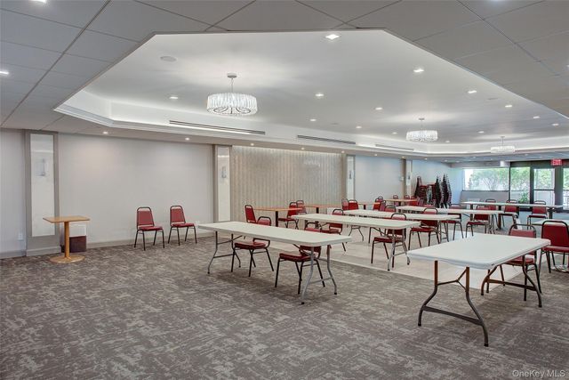 209-33 26th Avenue TJ, Bayside, NY 11360