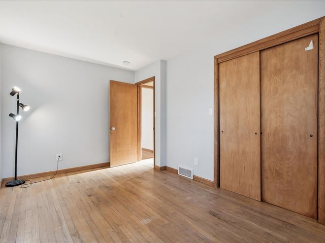 720 Lisbon Rd NE, Mt Vernon, IA 52314