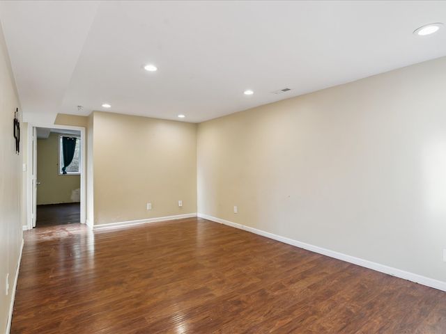 720 Lisbon Rd NE, Mt Vernon, IA 52314