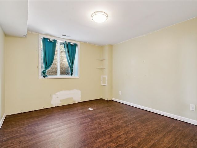 720 Lisbon Rd NE, Mt Vernon, IA 52314