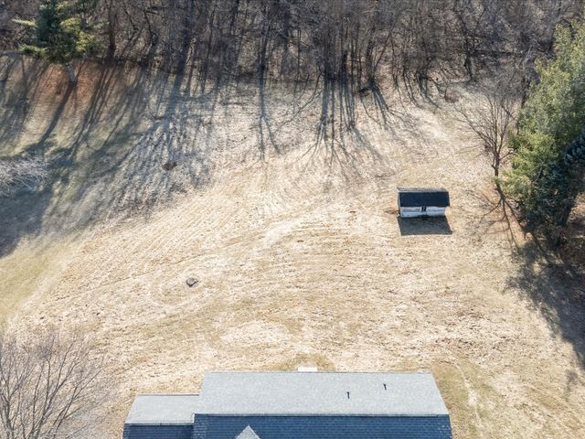 720 Lisbon Rd NE, Mt Vernon, IA 52314