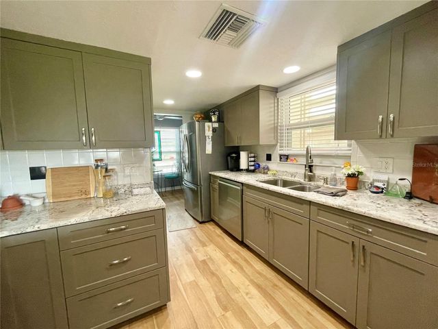 7893 SAILBOAT KEY BOULEVARD S 101, South Pasadena, FL 33707