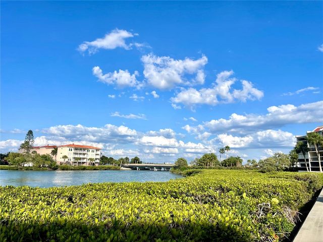 7893 SAILBOAT KEY BOULEVARD S 101, South Pasadena, FL 33707
