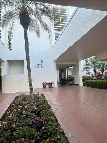7893 SAILBOAT KEY BOULEVARD S 101, South Pasadena, FL 33707
