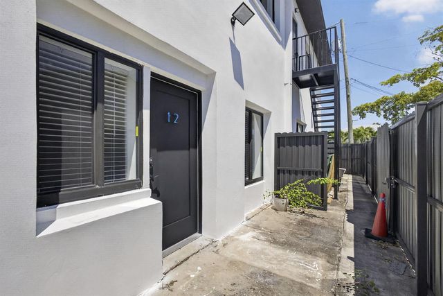 324 20th Street Unit 12, West Palm Beach, FL 33407