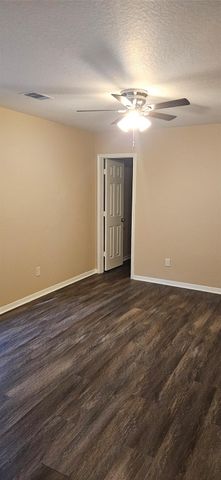 3103 Barkers Crossing Avenue, Houston, TX 77084