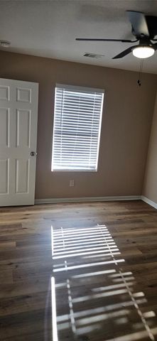 3103 Barkers Crossing Avenue, Houston, TX 77084