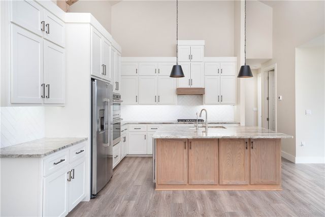 701 Metz St, Orange Grove, TX 78372