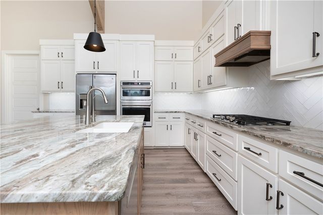 701 Metz St, Orange Grove, TX 78372