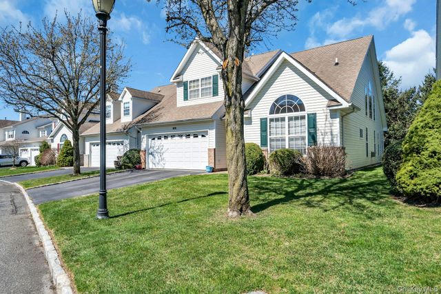 13 N Willam Lane, Mount Sinai, NY 11766
