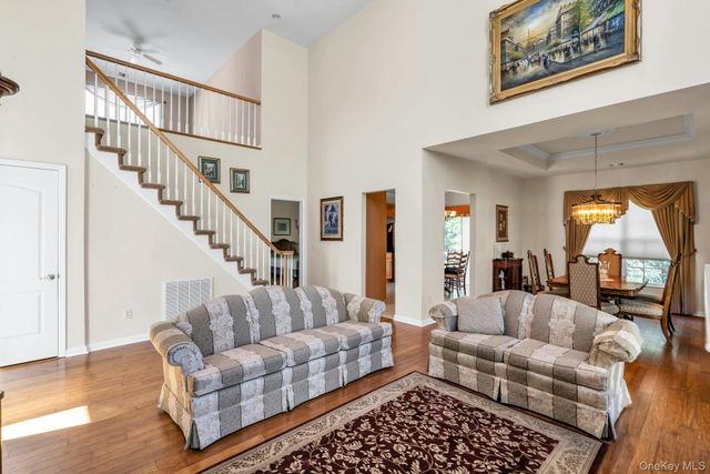 13 N Willam Lane, Mount Sinai, NY 11766