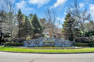 13 N Willam Lane, Mount Sinai, NY 11766