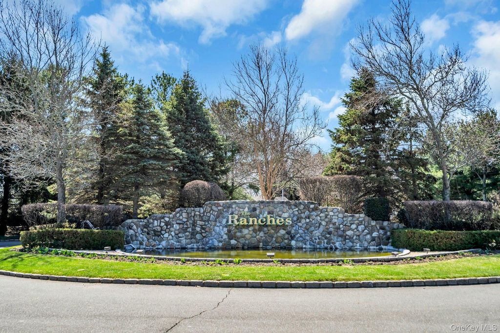 13 N Willam Lane, Mount Sinai, NY 11766