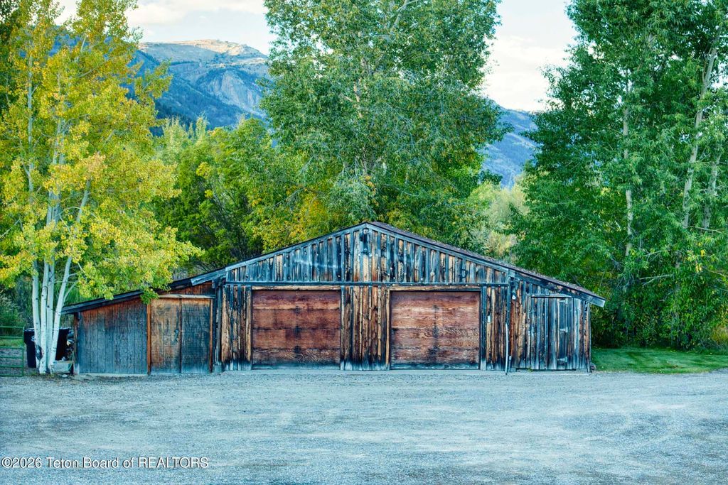 4800 W NETHERCOTT Lane, Wilson, WY 83014 photo 18
