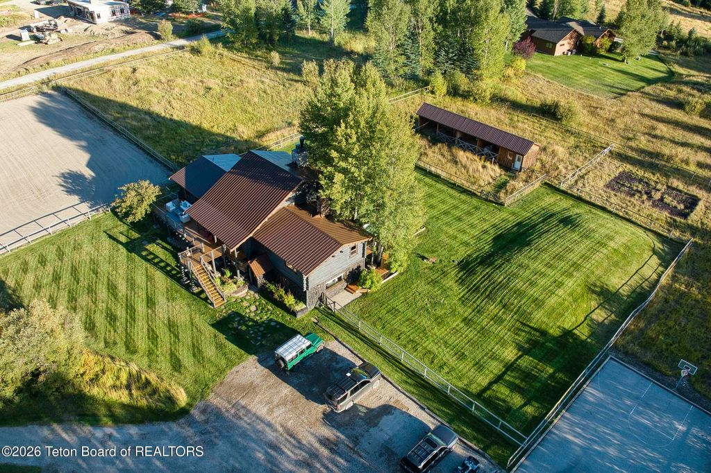 4800 W NETHERCOTT Lane, Wilson, WY 83014 photo 9