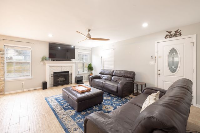 1430 Iron Bridge Rd, Columbia, TN 38401