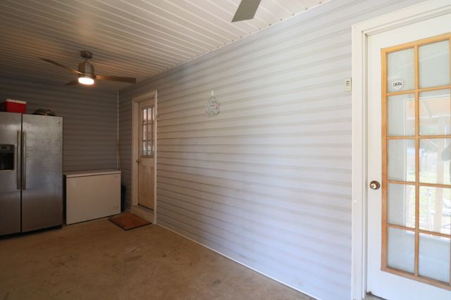 1430 Iron Bridge Rd, Columbia, TN 38401