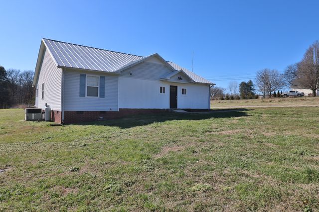 1430 Iron Bridge Rd, Columbia, TN 38401