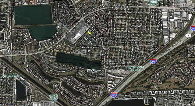 915 NE 199th St 206-15, Miami, FL 33179