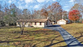 370 Red Brush Drive, Crossville, TN 38555