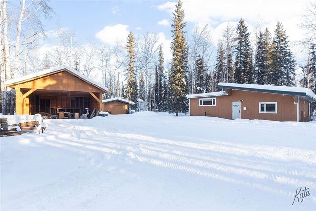 2596 DIAMOND STREET, North Pole, AK 99705