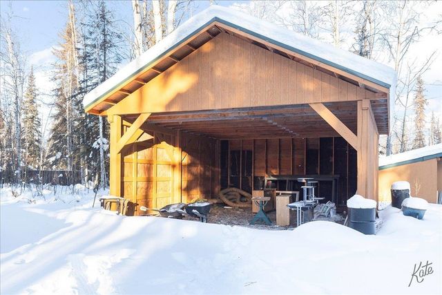 2596 DIAMOND STREET, North Pole, AK 99705