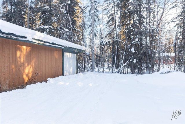 2596 DIAMOND STREET, North Pole, AK 99705