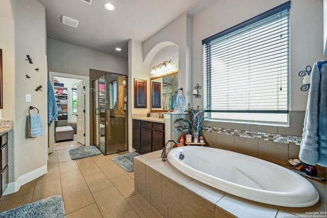 101 La Rosa Drive, Blanco, TX 78606