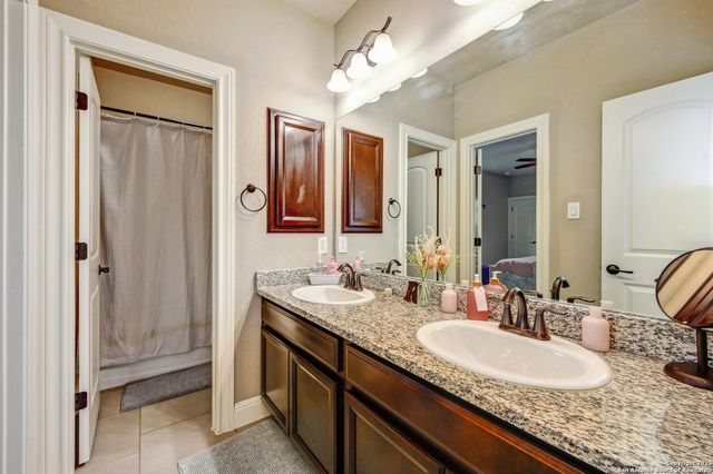 101 La Rosa Drive, Blanco, TX 78606