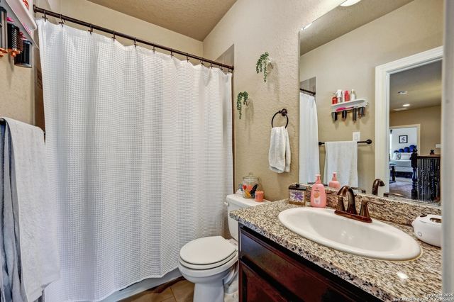 101 La Rosa Drive, Blanco, TX 78606