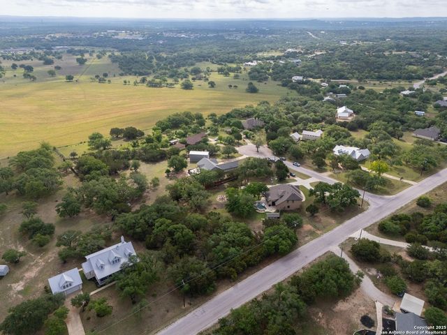 101 La Rosa Drive, Blanco, TX 78606