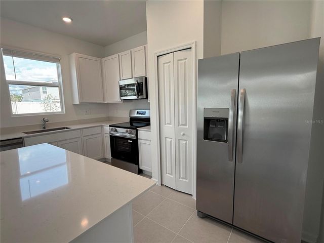 2747 SKYLINE LOOP, Kissimmee, FL 34758