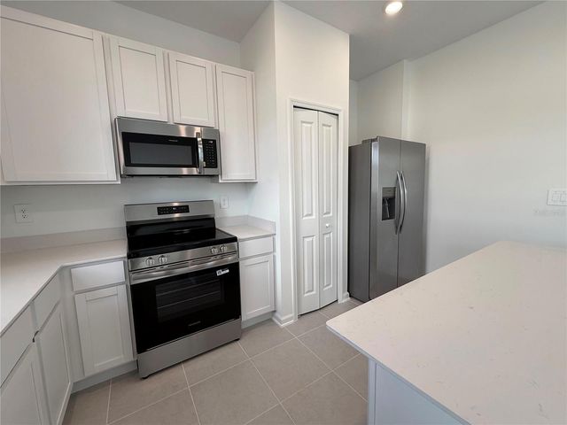 2747 SKYLINE LOOP, Kissimmee, FL 34758