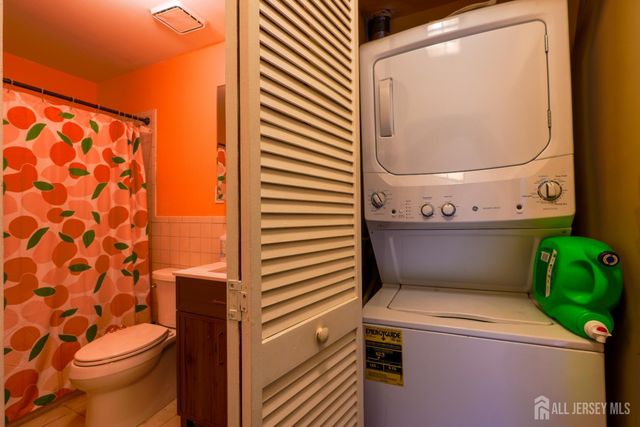 3707 Birchwood Court, North Brunswick, NJ 08902