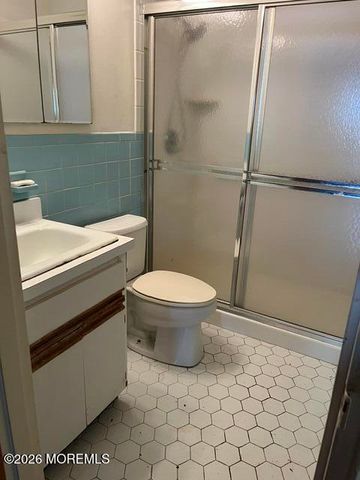 14 Willow Street B, Toms River, NJ 08757