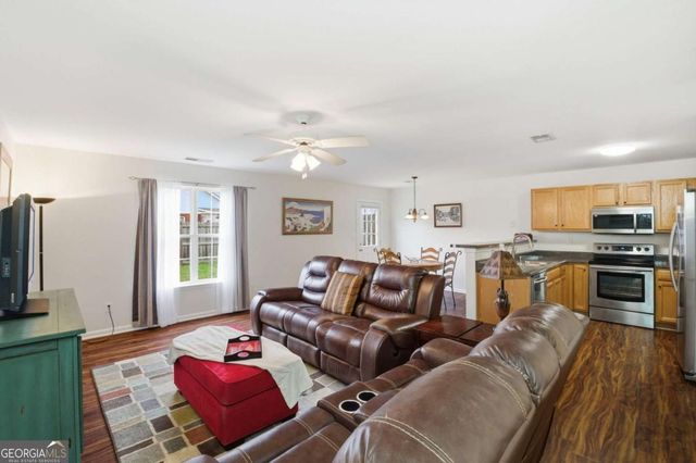 129 Princeton Avenue, Adairsville, GA 30103