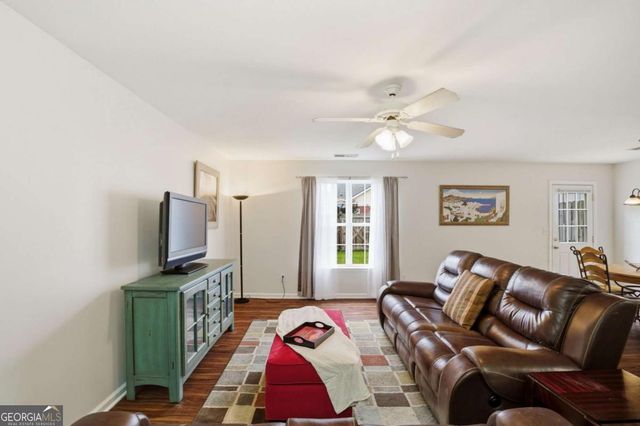129 Princeton Avenue, Adairsville, GA 30103
