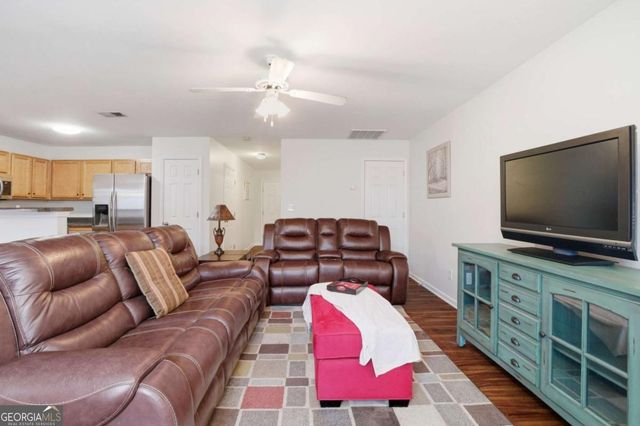 129 Princeton Avenue, Adairsville, GA 30103