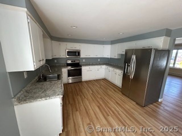 2 Lincoln Avenue 2, Stonington, CT 06355