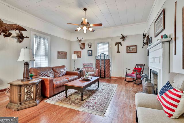 23 Cedar Street, Grantville, GA 30220