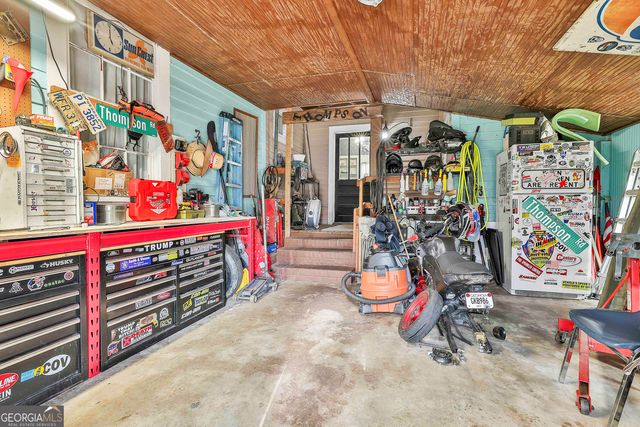 23 Cedar Street, Grantville, GA 30220