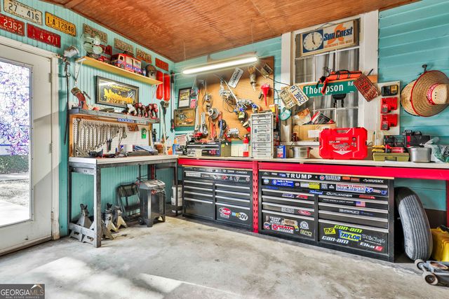 23 Cedar Street, Grantville, GA 30220