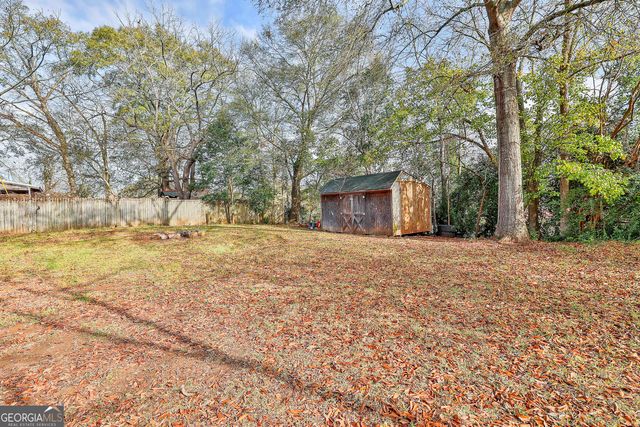 23 Cedar Street, Grantville, GA 30220