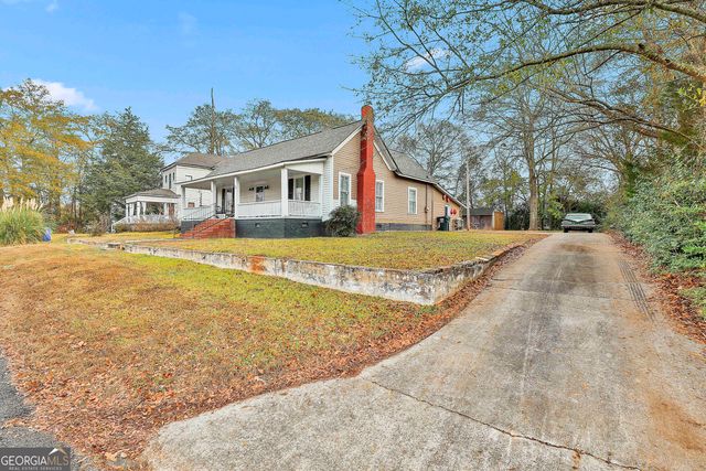 23 Cedar Street, Grantville, GA 30220