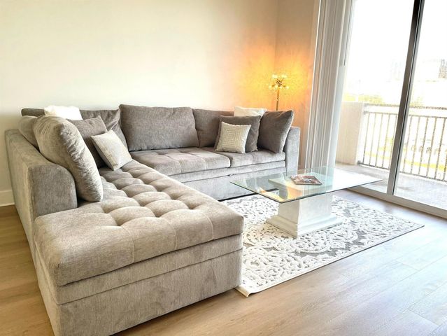 616 Clearwater Park Road 805, West Palm Beach, FL 33401